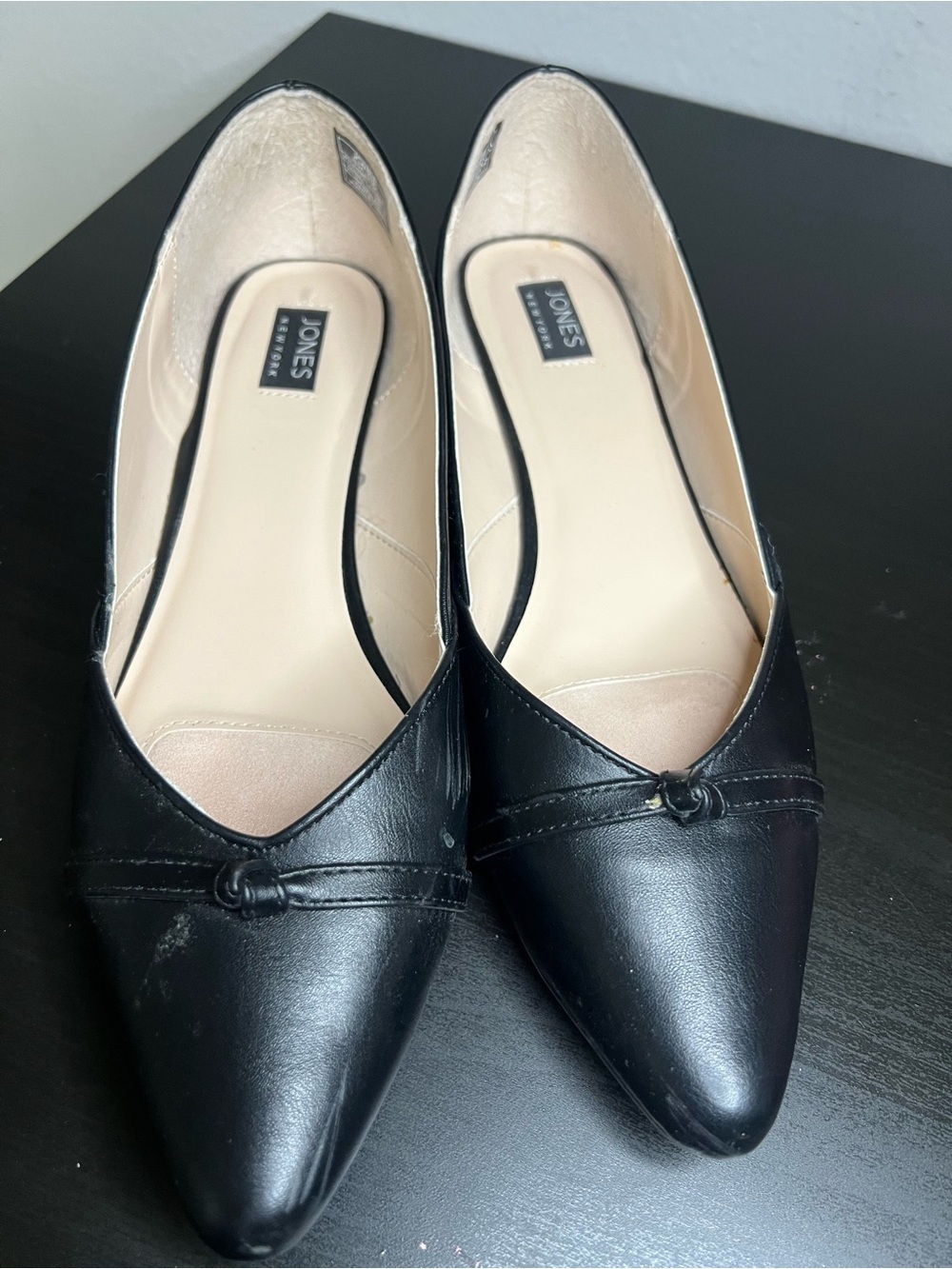 Jones New York Black Pointed-Toe Knot Flats